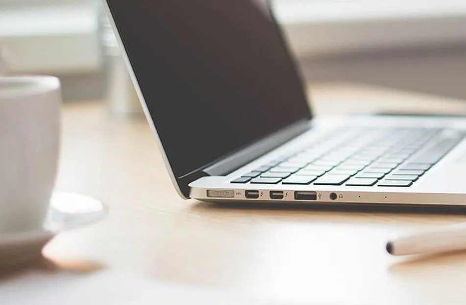 Estimare preţ servicii design web, mentenanţă si consultanţă. Contactati-ne!